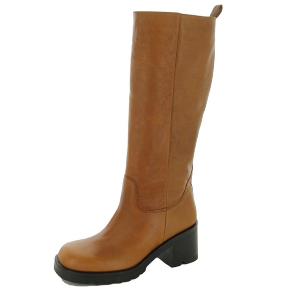 Steve Madden Lug Sole Boot Gyrate - Picture 7 of 10